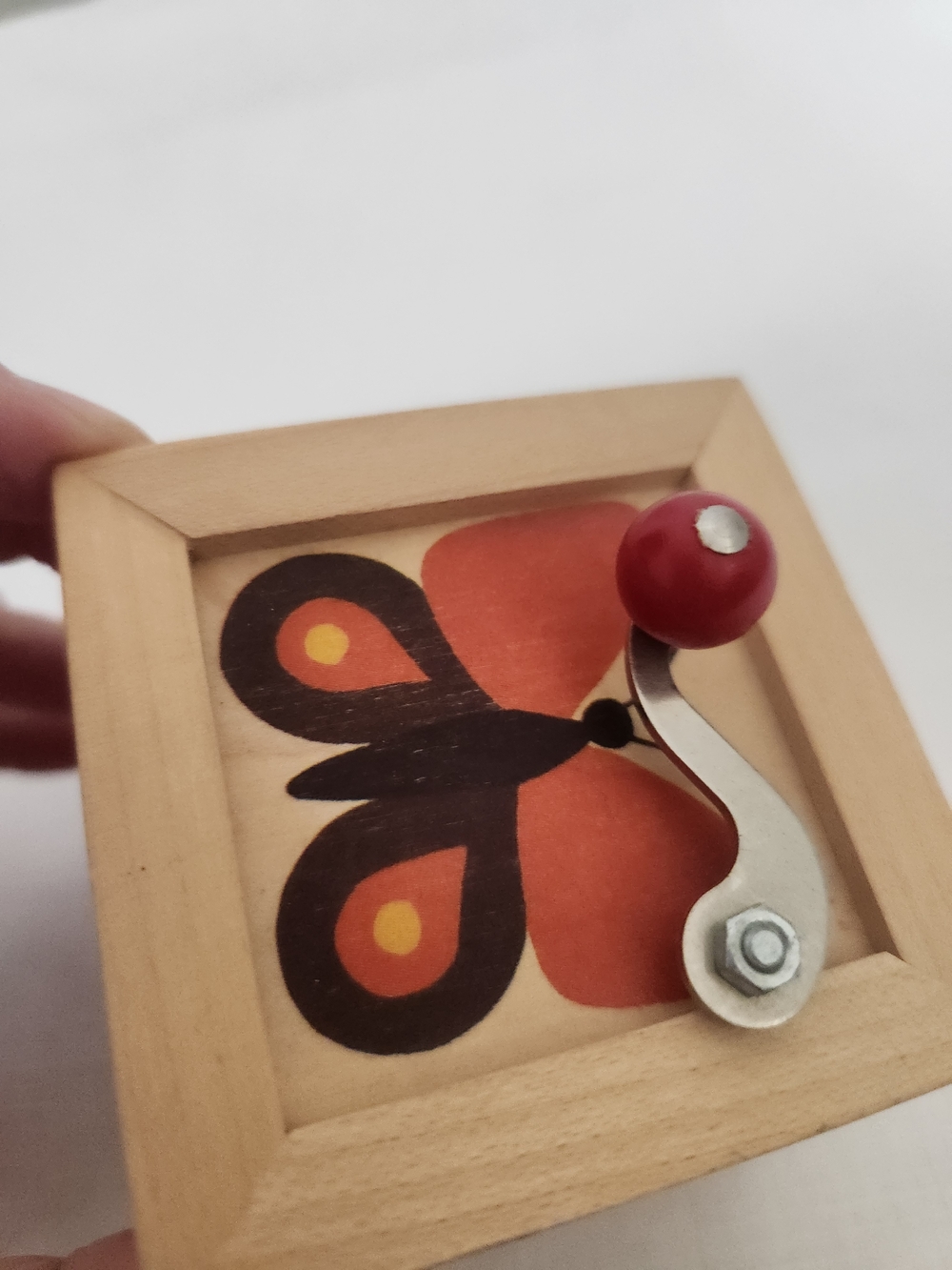 Wooden Music Box - Zurich Swiss -plays Brahms Lullaby - Picture 6 of 8